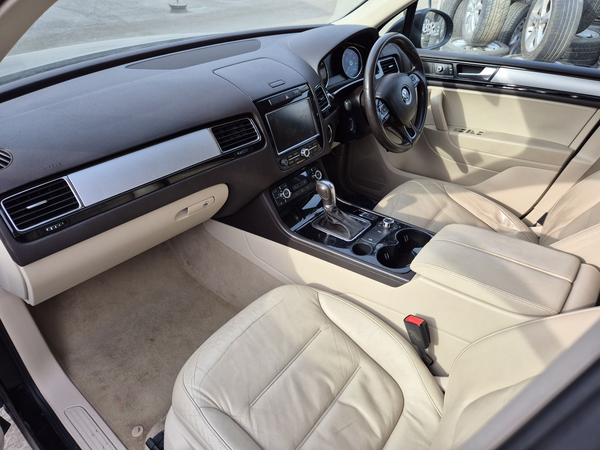 Dezmembram Volkswagen Touareg 7P 2012 3.0tdi CRC Automat