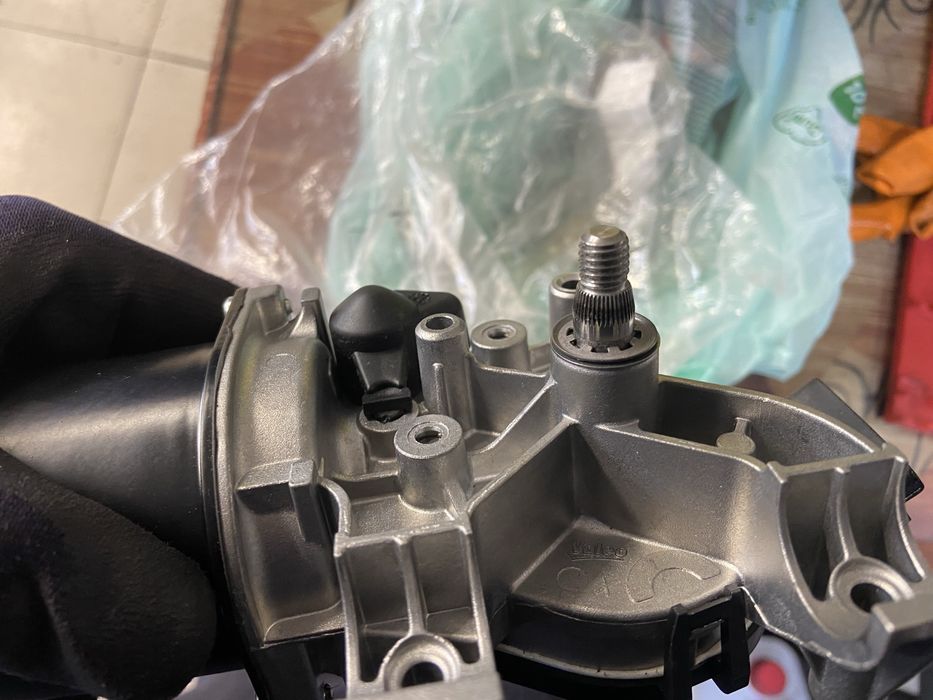 Двигател на чистачките RENAULT CLIO