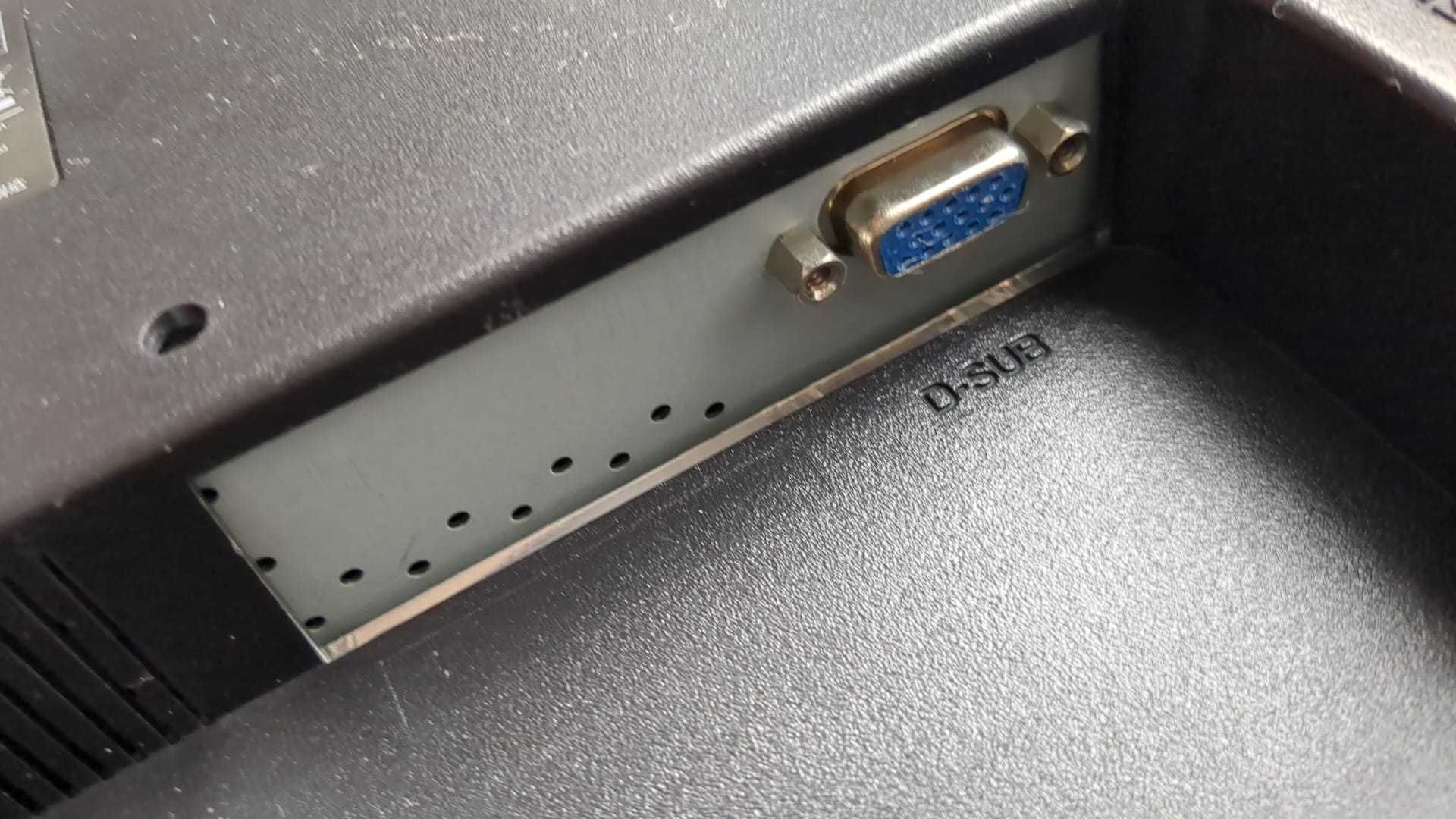 Monitor 17 inc Asus - port VGA
