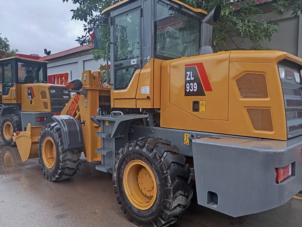 Фронтальный погрузчик 1,4куб