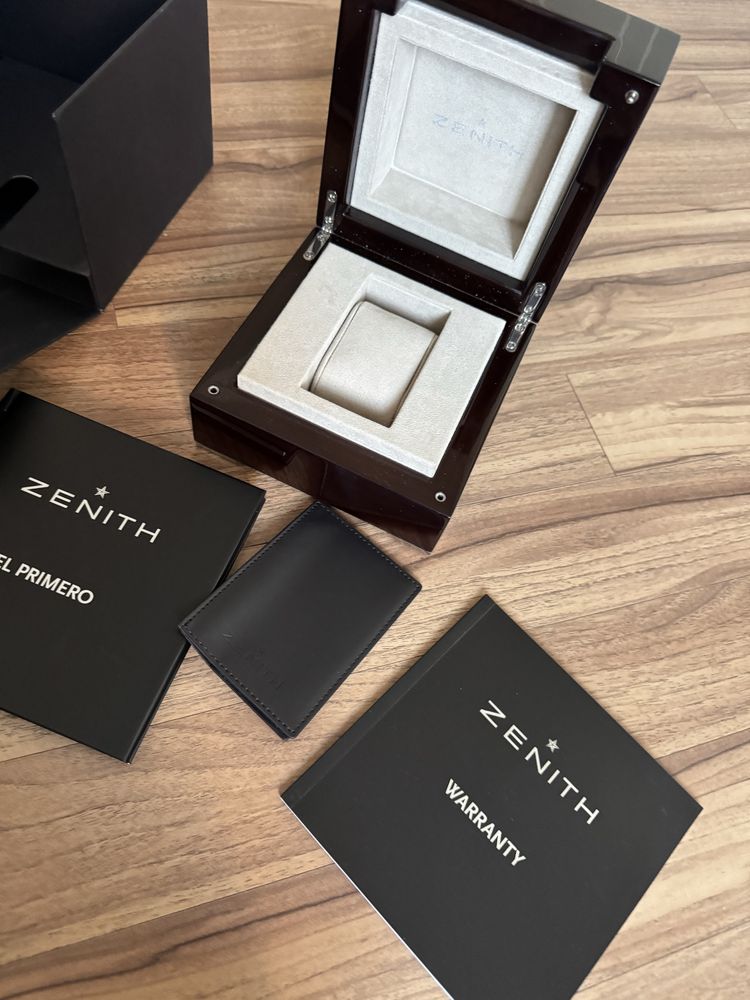 Продам коробку для часов ZENITH