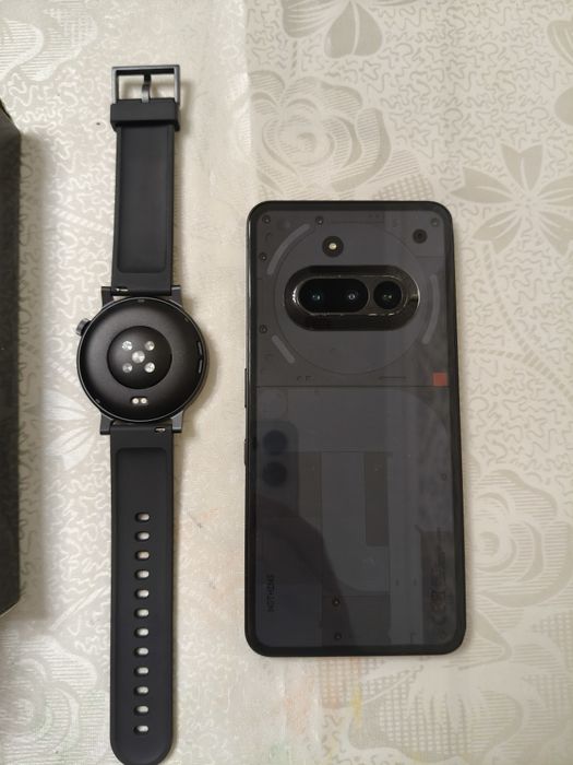 Nothing phone (3a), Watch 3 Pro