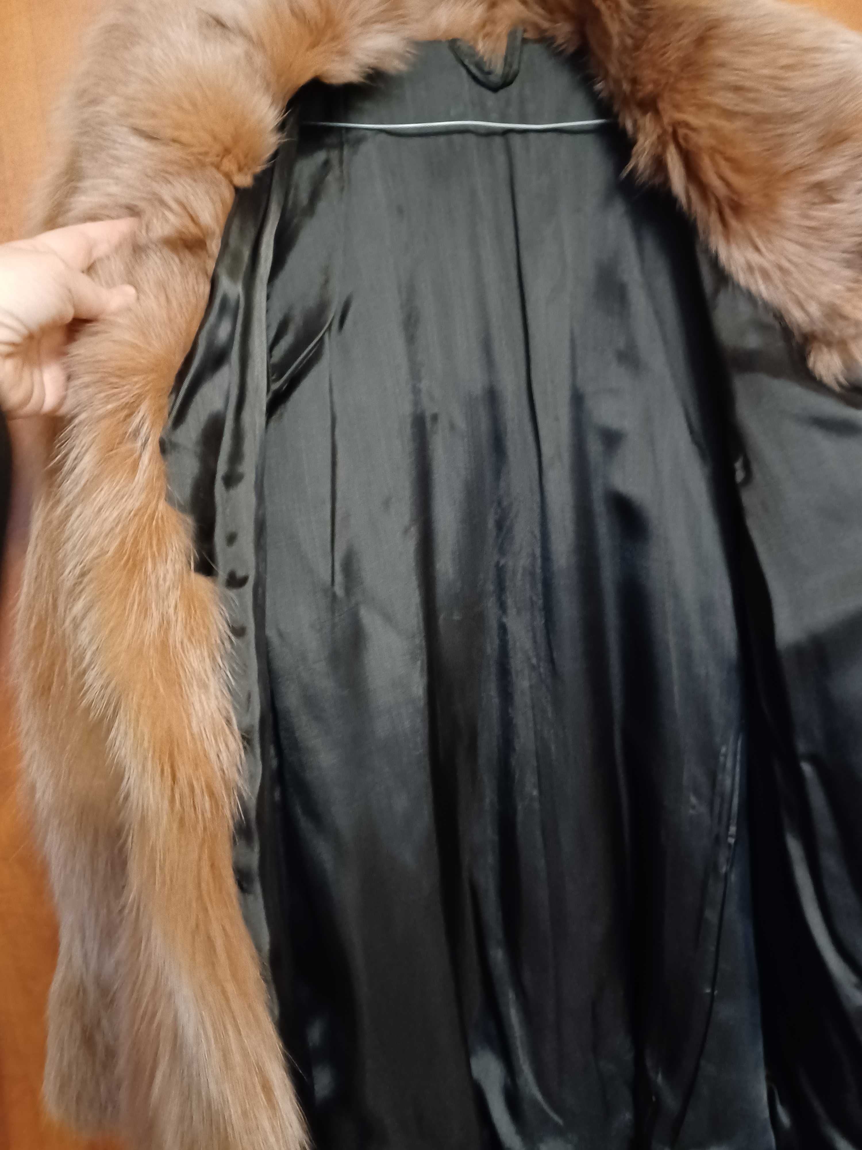 Палто от канадска лисица