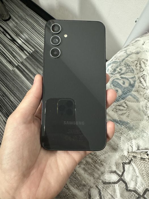 Продавам Samsung Galaxy A54 5G