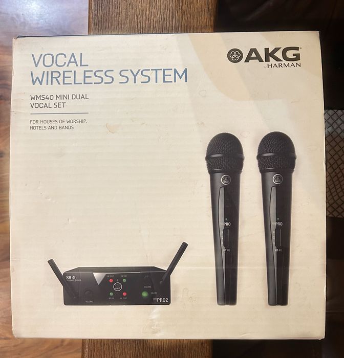 AKG комплект от 2 микрофона