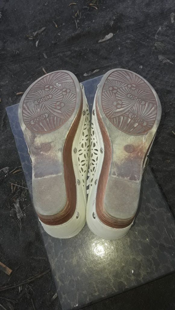 Босоножки - шлепанцы женская обувь 35 размер