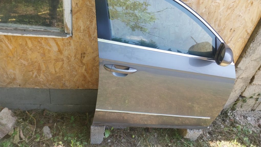 Ușă față dreapta passat B6 Break