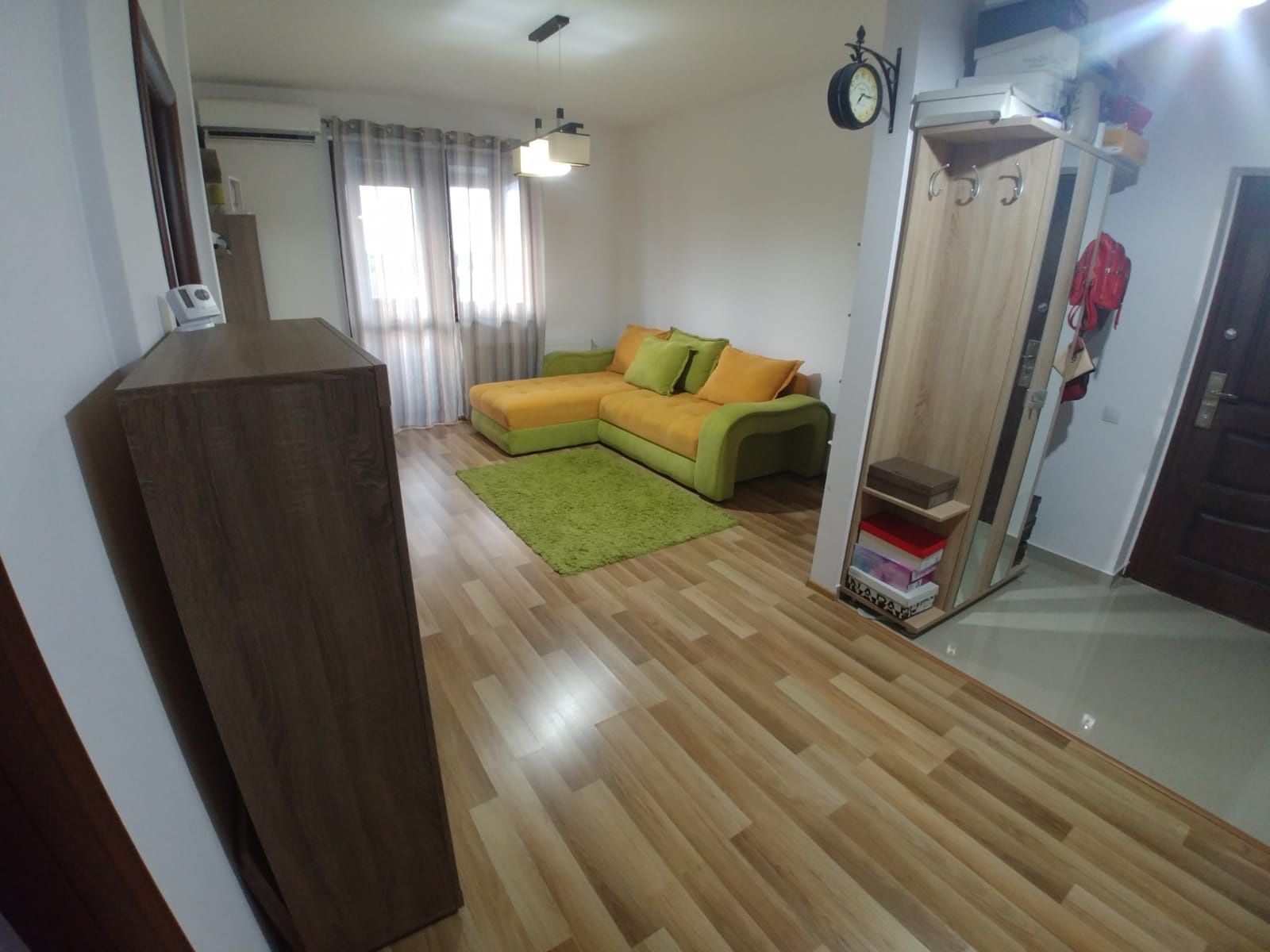 Inchiriez apartament 3 camere zona Rosu-Chiajna