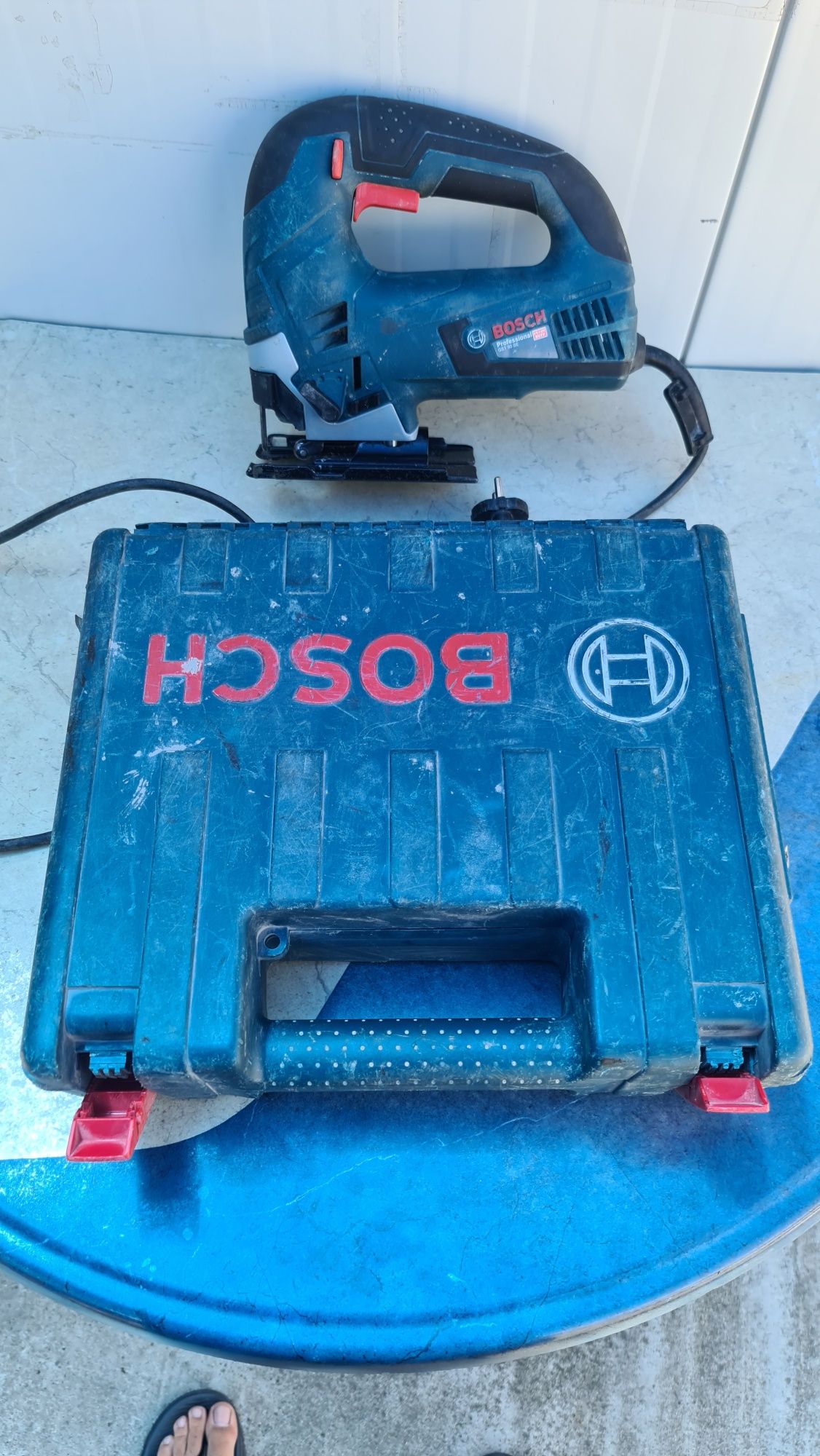 Винтоверт,зеге и саблен трион-бош/bosch и девалт/dewalt