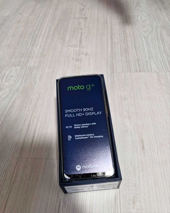 Продавам чисто нов Motorola G32 4G