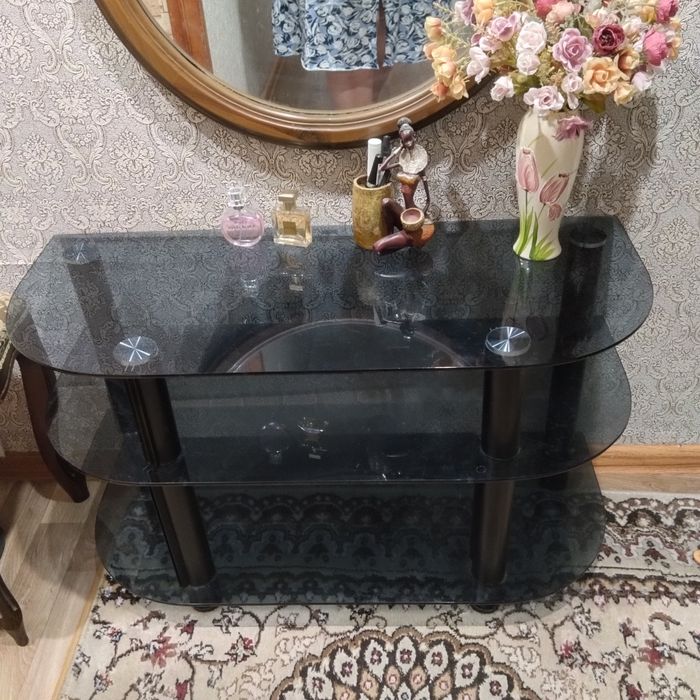 Продам журнальный стол