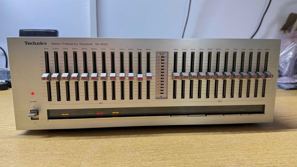 Egalizator Technics SH-8020