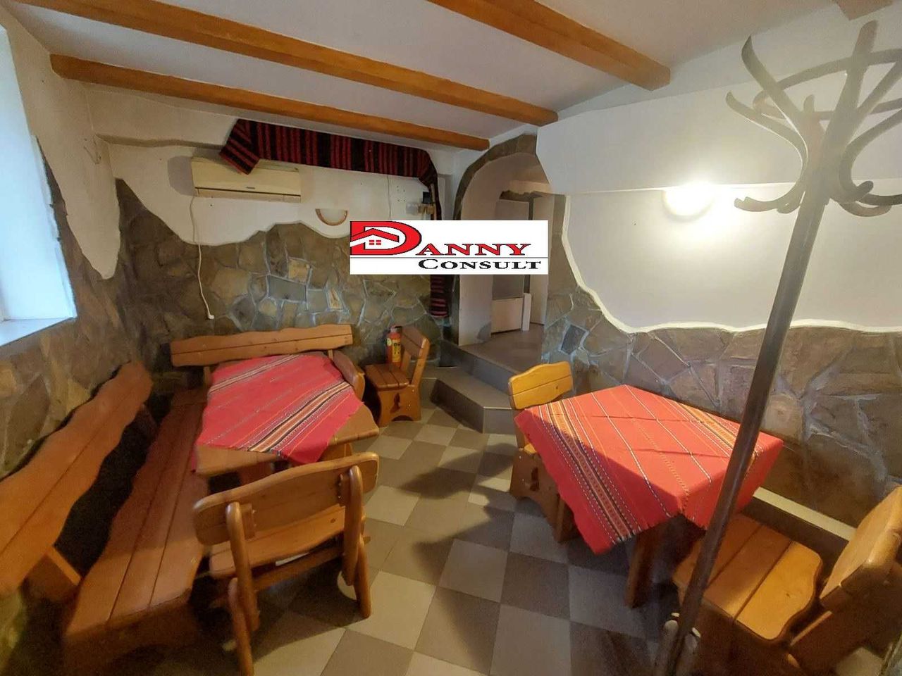 Продава се Хотел в Велико Търново, Акация - 454 кв.м за 406 €/кв.м - Снимка #11
