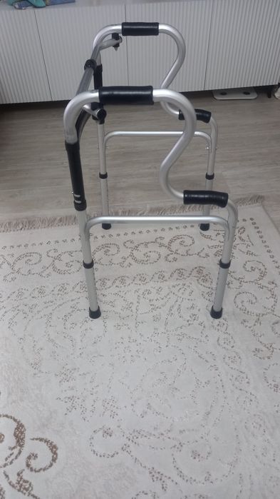 Продам ходунки в хорошем состоянии