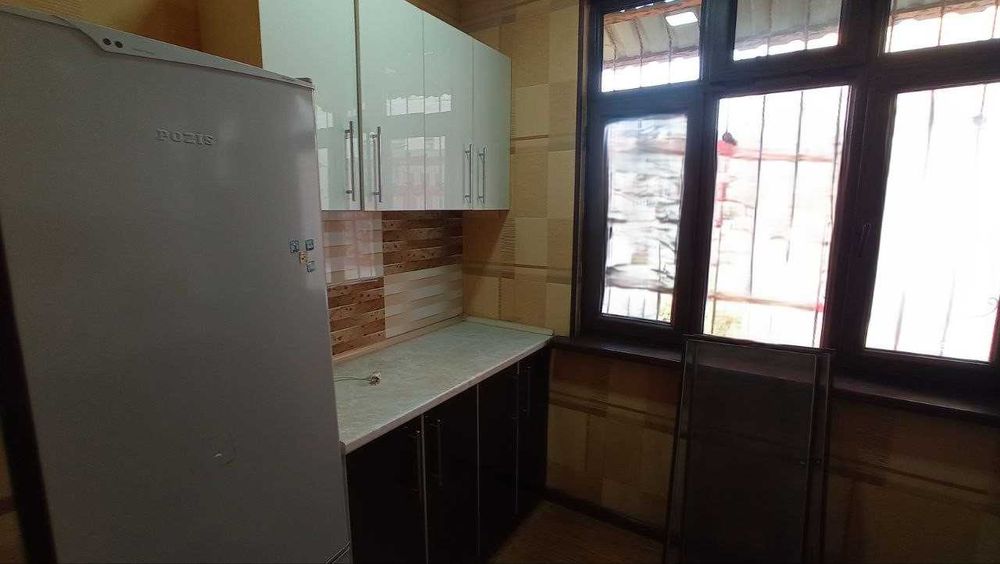 Продаётся квартира в хорошем и тихом районе! Массив куйлюк 5!