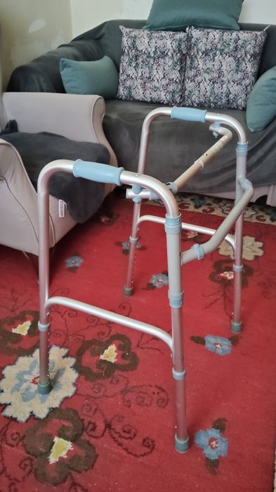 Cadru mers pentru persoane cu dizabilități