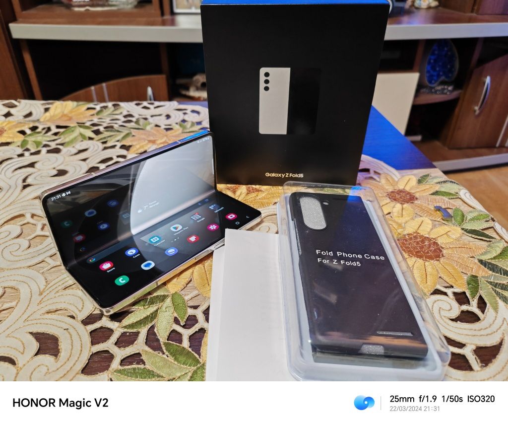 Samsung Galaxy Z Fold 5 - 1 TB Cream / Factura si Garanție