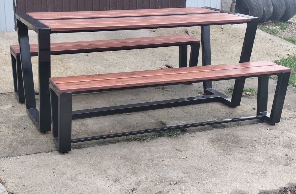 Masă + bănci metal-lemn – design modern, rezistent