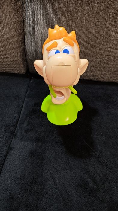 Jucarie Gooey Louie cu creier saritor si muci