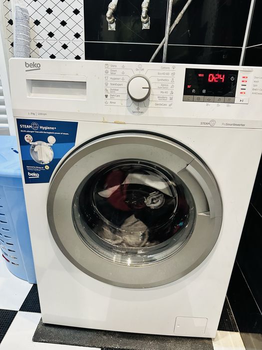 Пералня BEKO WUE7612BS