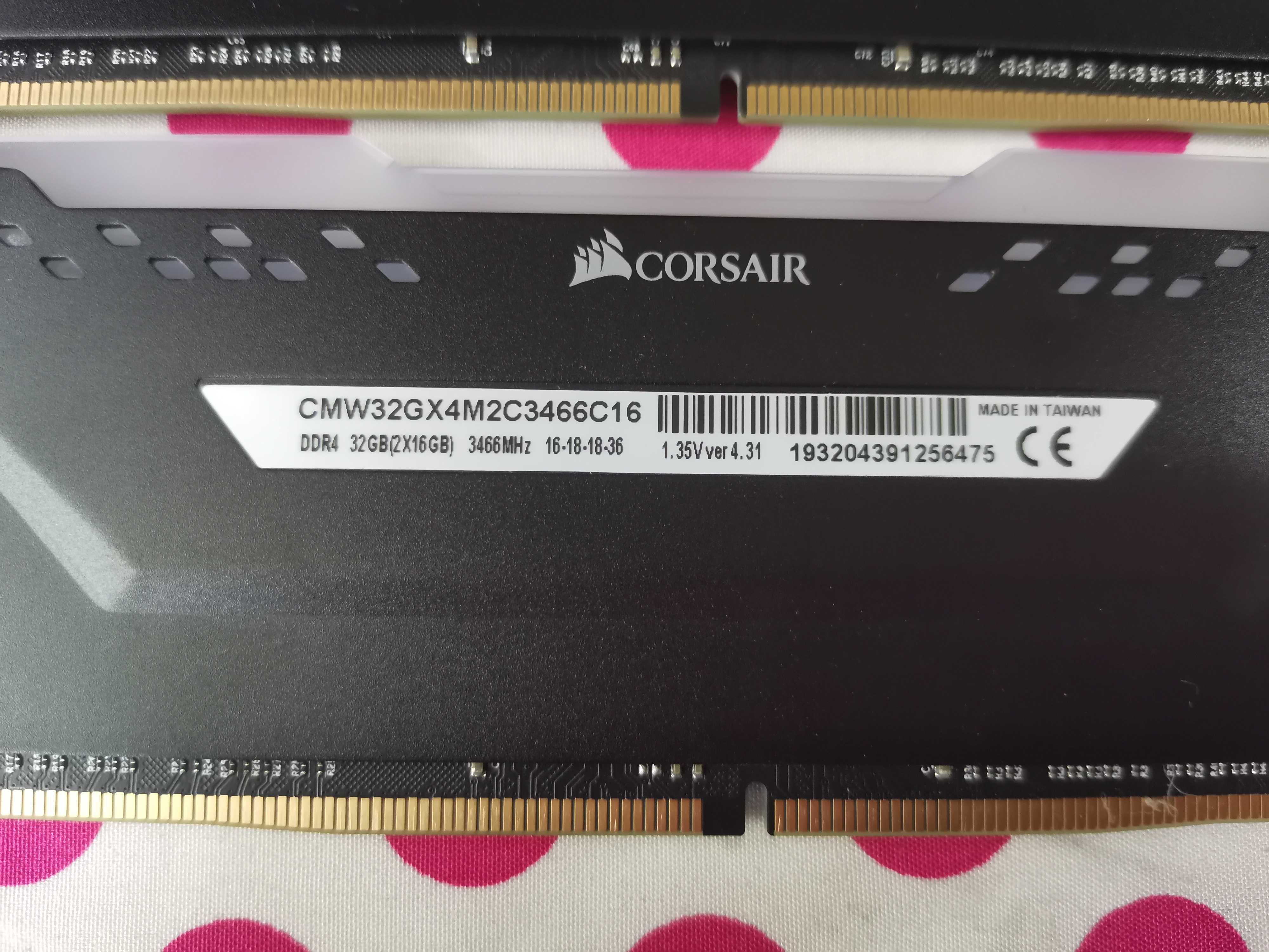 Memorie Ram Corsair VENGEANCE RGB Pro 32GB (2x16) DDR4 3466MHz.