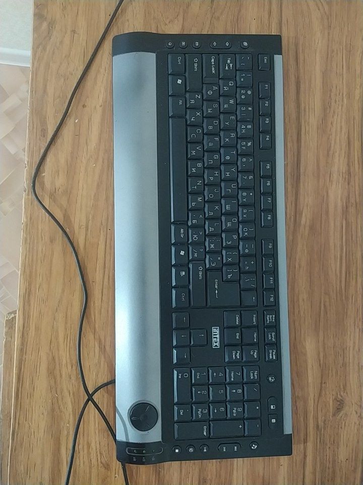 Продам Клавиатуру intex
