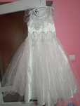 Vînd rochie alba