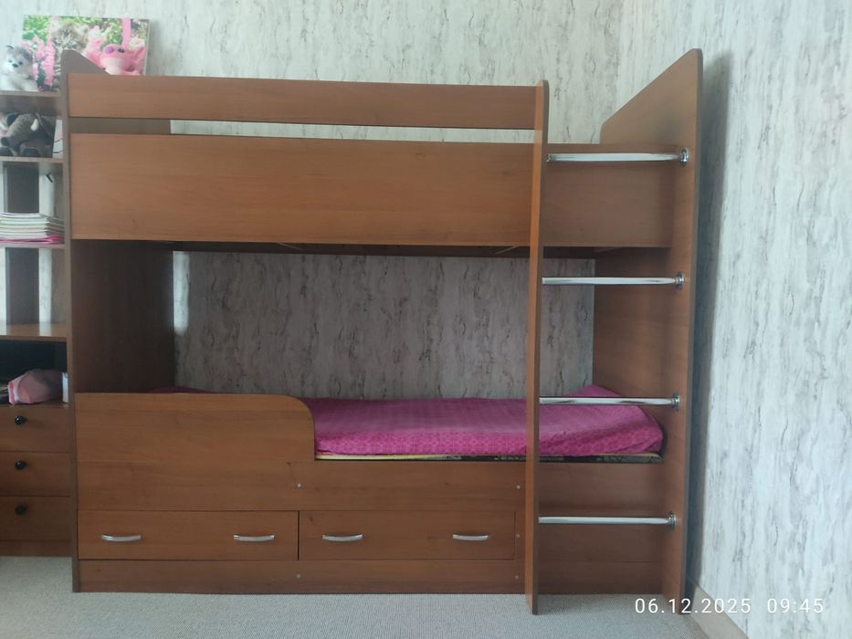 Продаётся двухъярусная кровать!!!