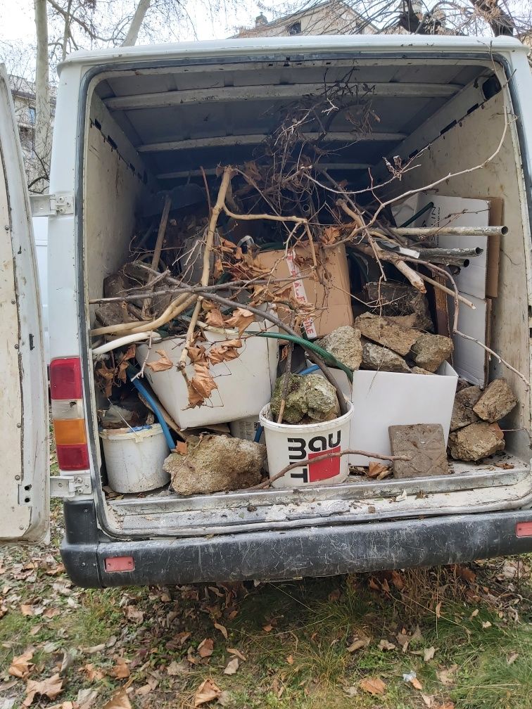 transport moloz facem cureteni in gradin curti debarasam supsoluri