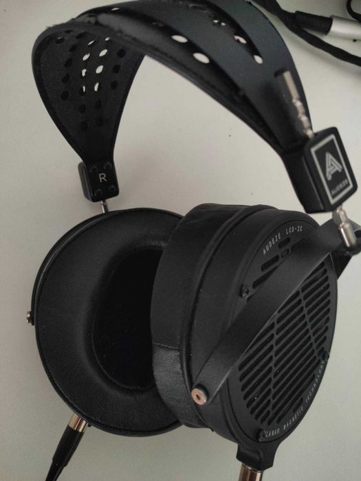 Casti Audeze LCD2C + Dekoni pads
