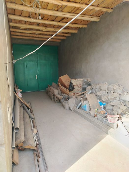 Do'rmon sentr 4 sotix uy sotiladi