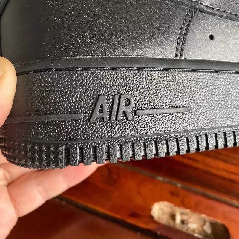 Nike Air Force 1 Black