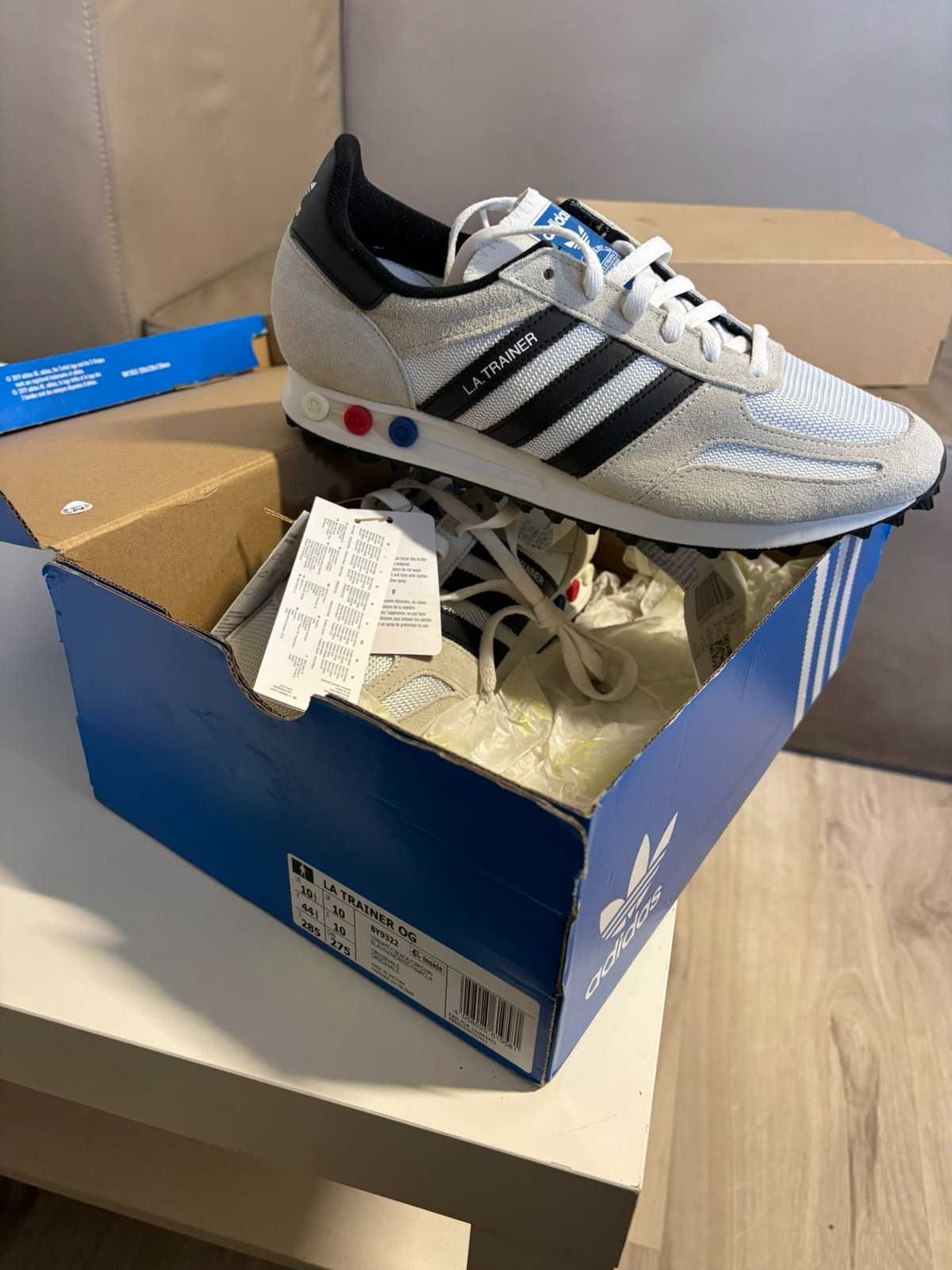 Продавам мъжки маратонки нови- марка adidas