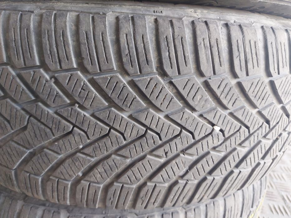 Зимни гуми 205/55/16 Continental