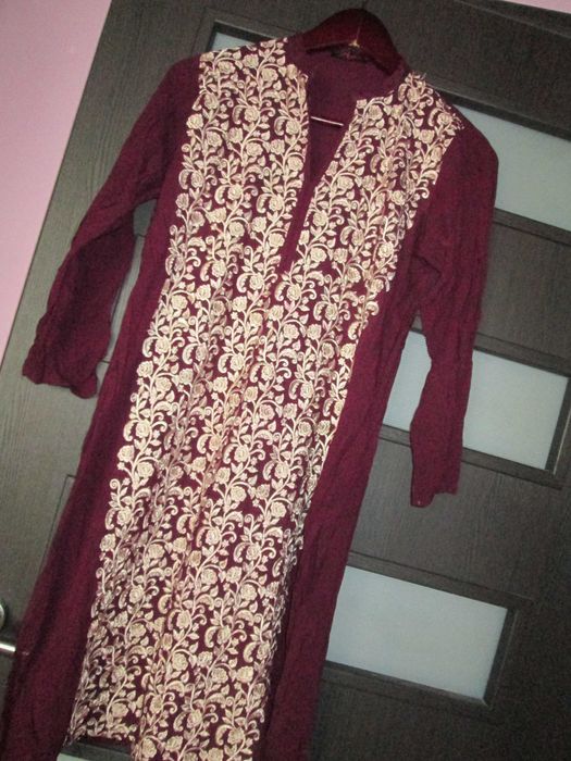 rochie visinie cu broderie S