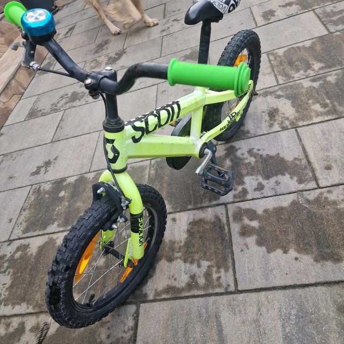 Bicicleta  Copii Scott 16 inch  culoare verde neon + cască .