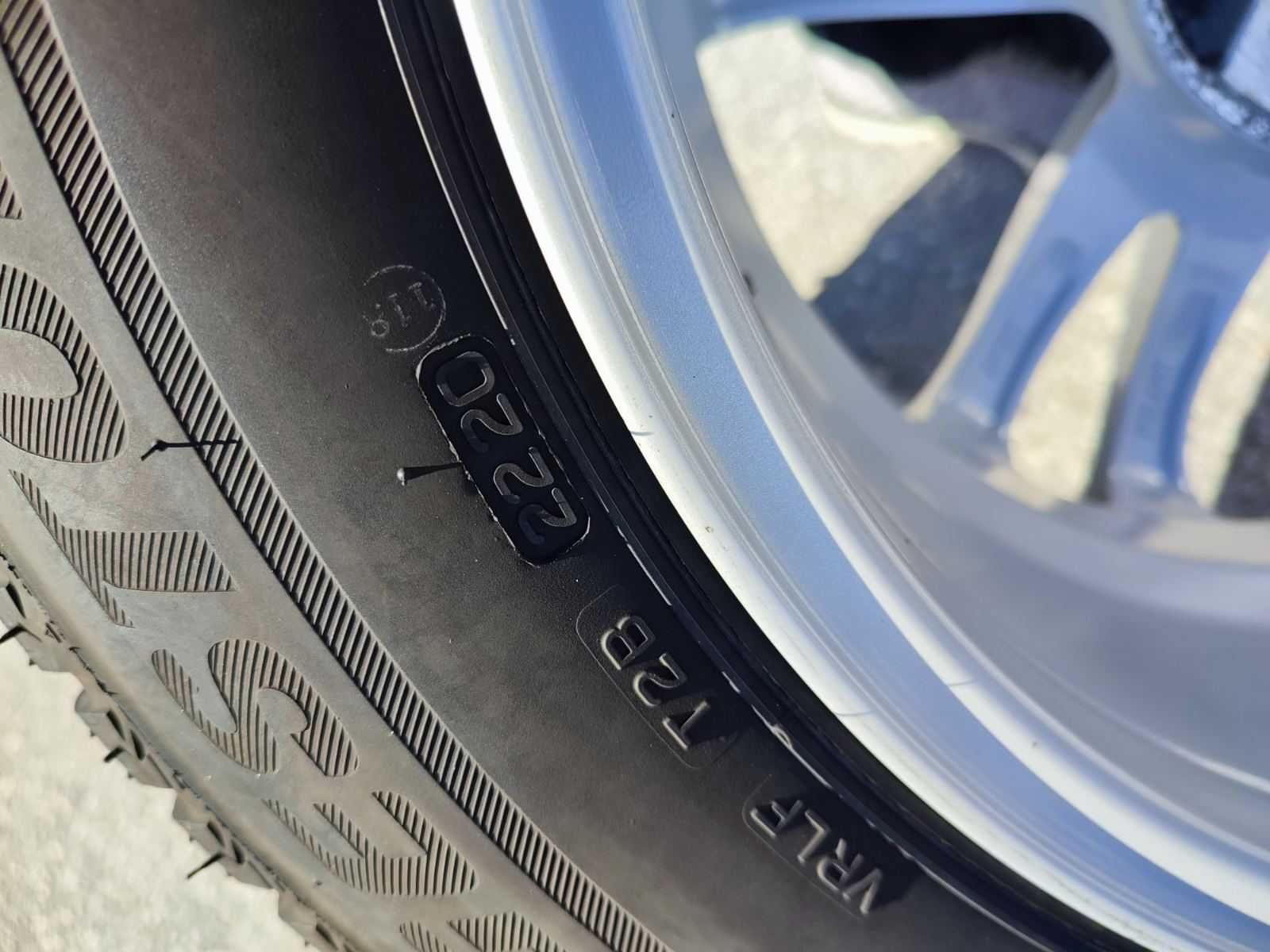 257 - 4бр. Алуминиеви джанти 17'' 5x108 с гуми 215/65R17 OpelGrandland