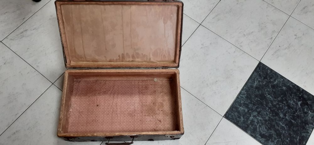 Ретро куфар,декориран с декупажна техникаа