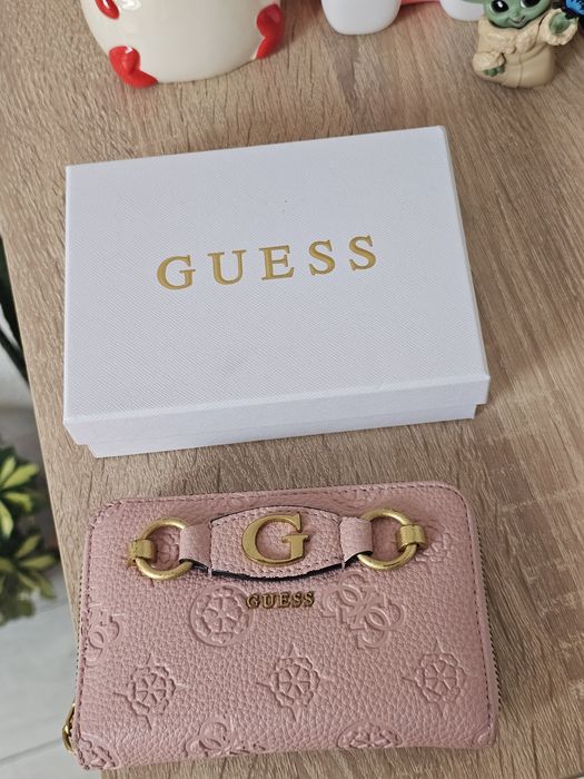 Guess оригинално портмоне