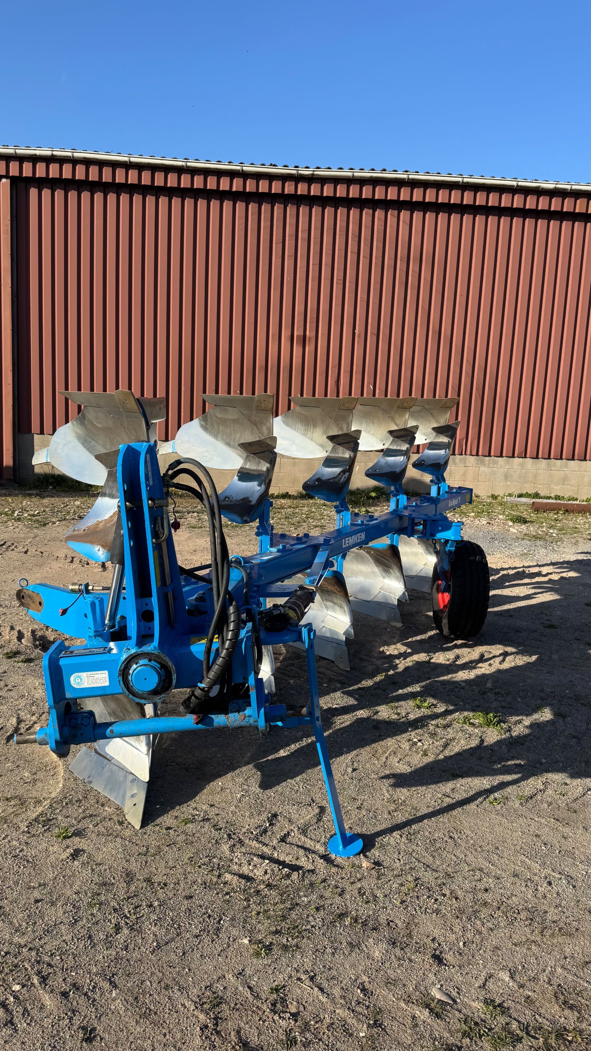 Lemken EurOpal 7 4+1. Claas Arion, Case Puma, John Deere