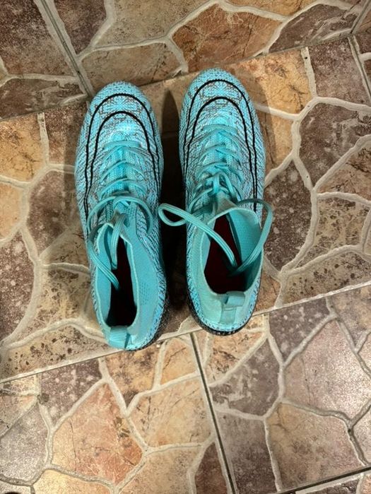 Ghete de fotbal,calitate foarte bună