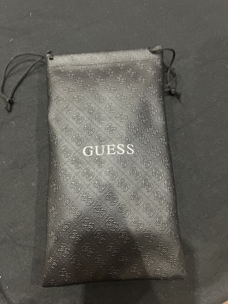 Слънчеви очила Guess