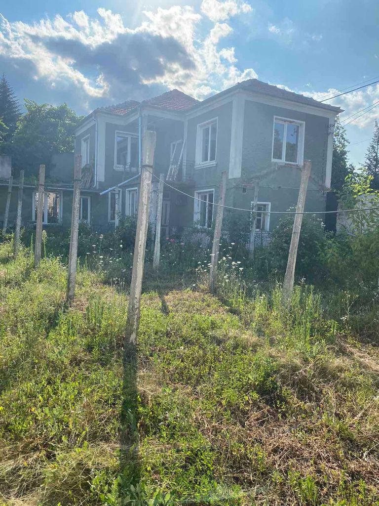 Продава се Къща в Асеновград - 140 кв.м за 700 €/кв.м - Снимка #1