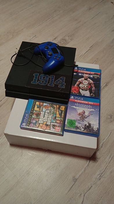 Продавам playstation 4 slim