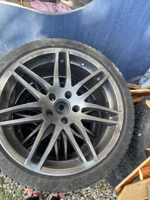 Vand sau schimb jante 18 cauciucuri 225/40/18  5x112