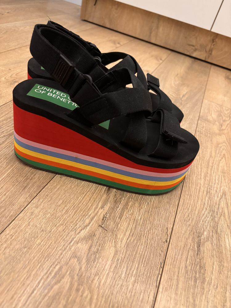 Сандали Benetton