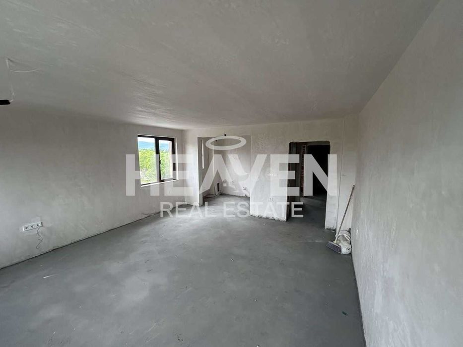 Продава се Тристаен апартамент в Пловдив, Център - 127 кв.м за 1182 €/кв.м - Снимка #1