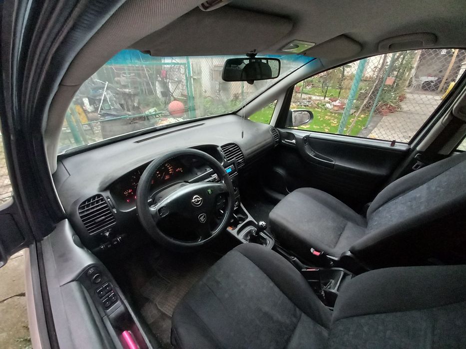 Opel Zafira 2.2 DTI