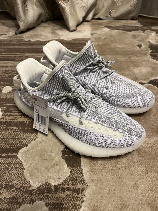 Yeezy 350 V2 Boost, 42 2/3, noi cu eticheta