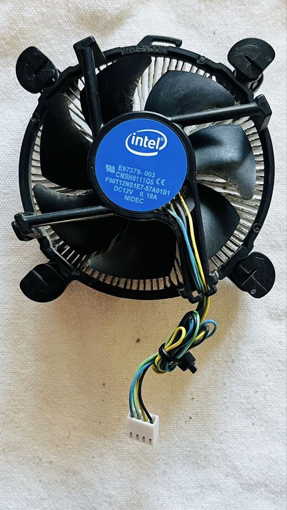 Intel pentium процесор с охлаждане
